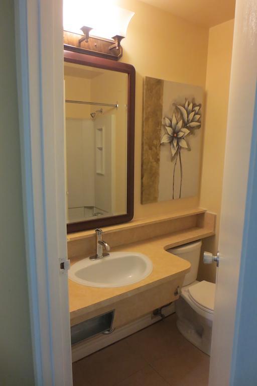 Vanderhoof Inn Room photo